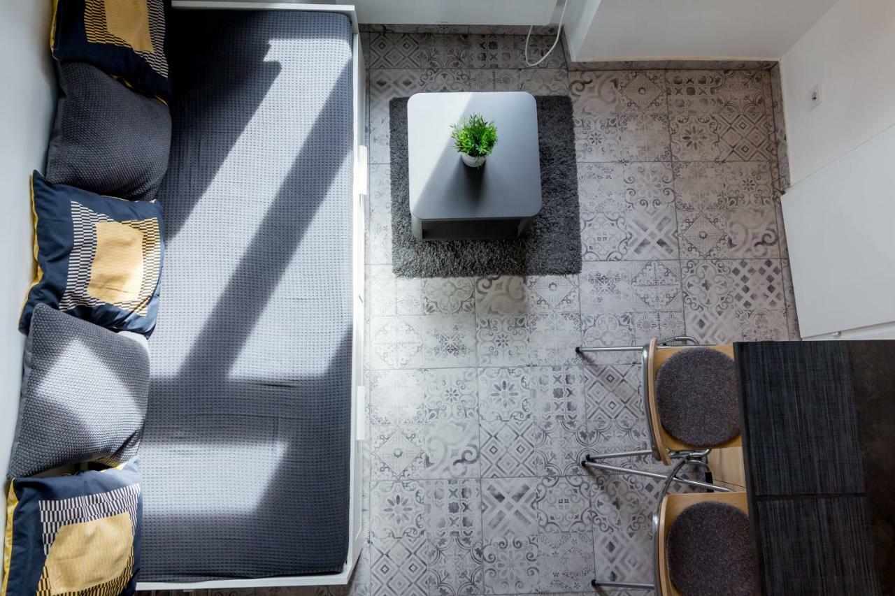 Flexible Selfcheckins 13 & 14 - Le Petit & Le Grand Zagreb - Centre - New - Apartments Repinc Bagian luar foto
