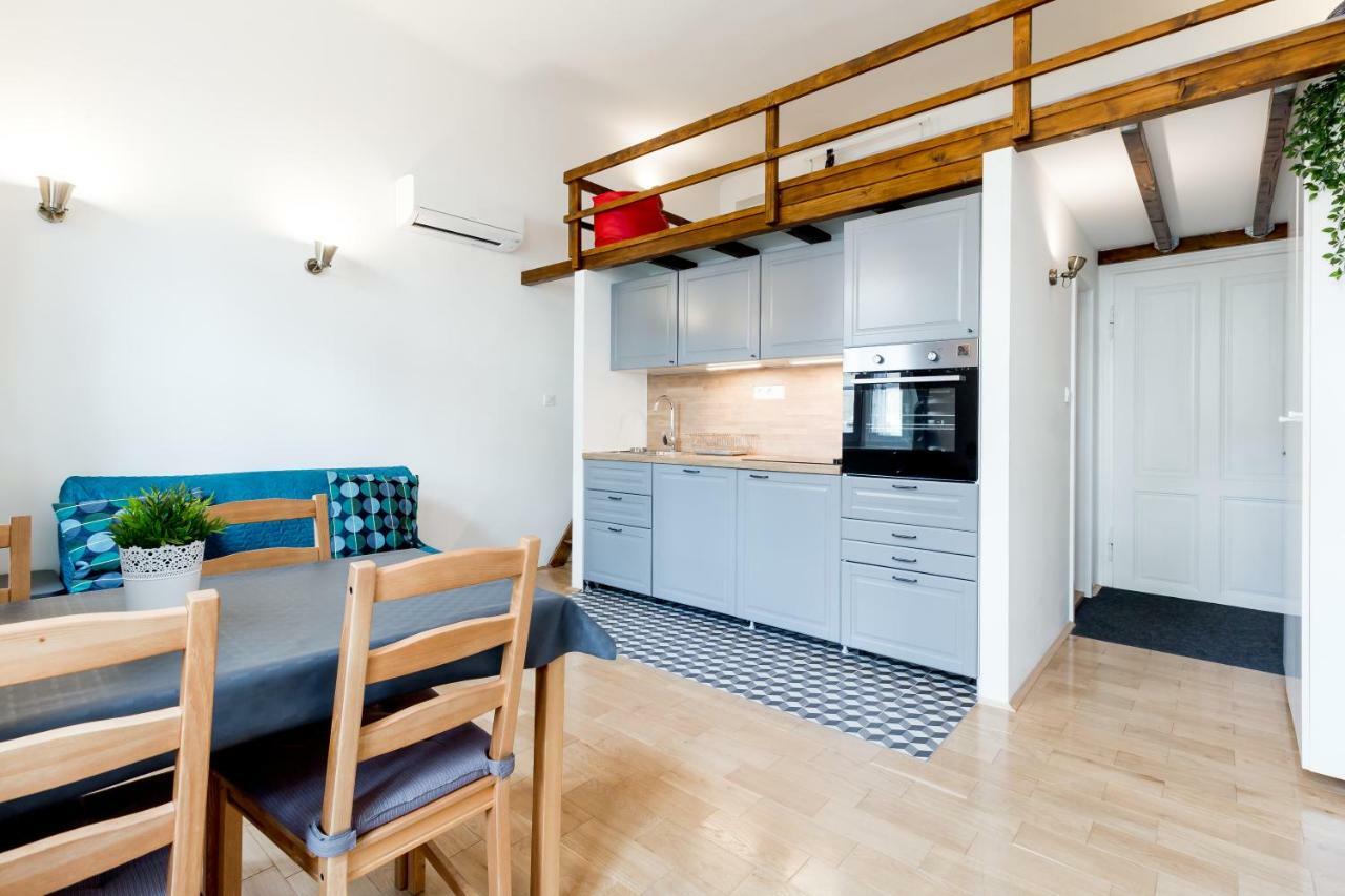 Flexible Selfcheckins 13 & 14 - Le Petit & Le Grand Zagreb - Centre - New - Apartments Repinc Bagian luar foto