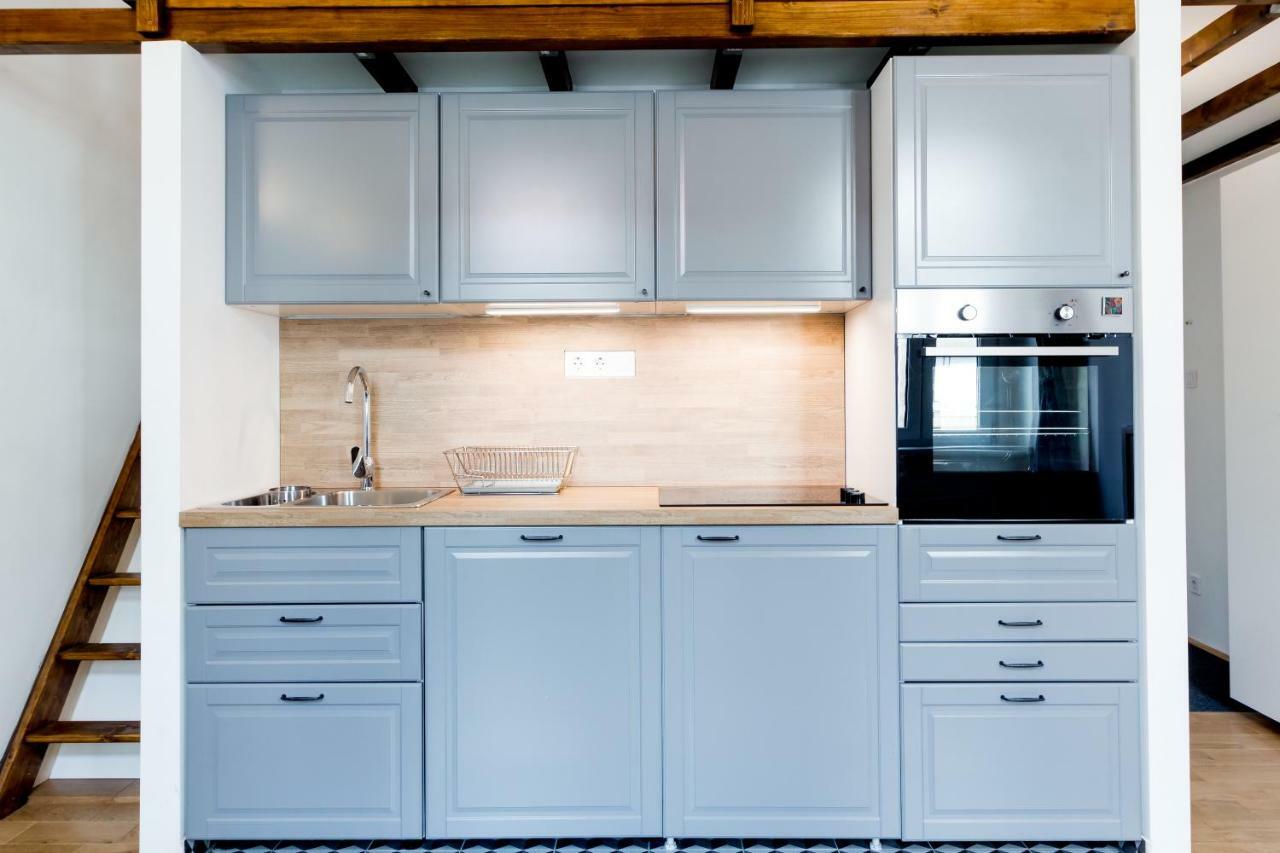 Flexible Selfcheckins 13 & 14 - Le Petit & Le Grand Zagreb - Centre - New - Apartments Repinc Bagian luar foto